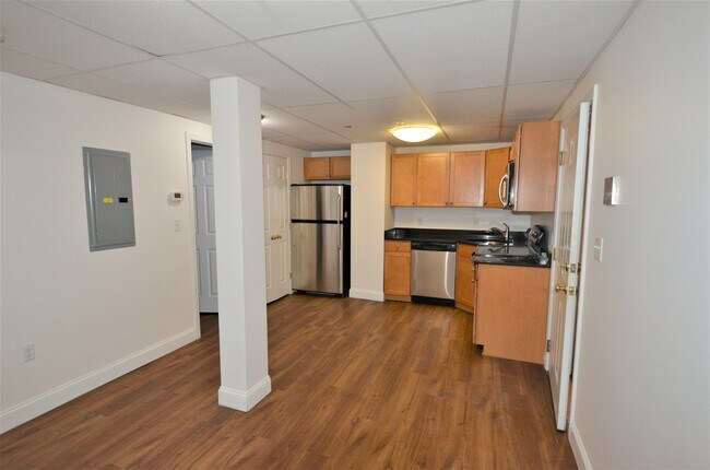 Building Photo - 58 Westland Ave