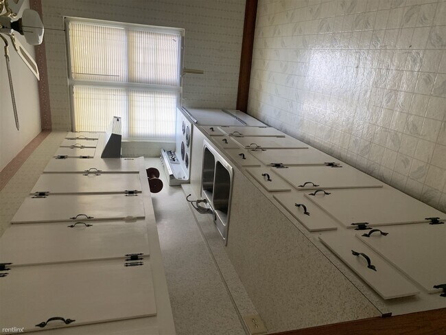 Foto del edificio - 3 br, 1.5 bath House - 126 College Hts 126...