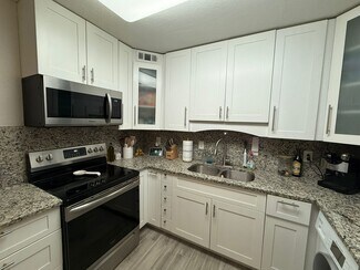Building Photo - 4900 NW 79th Ave