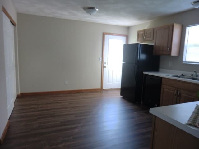 Building Photo - 203 Autumn Pine Dr