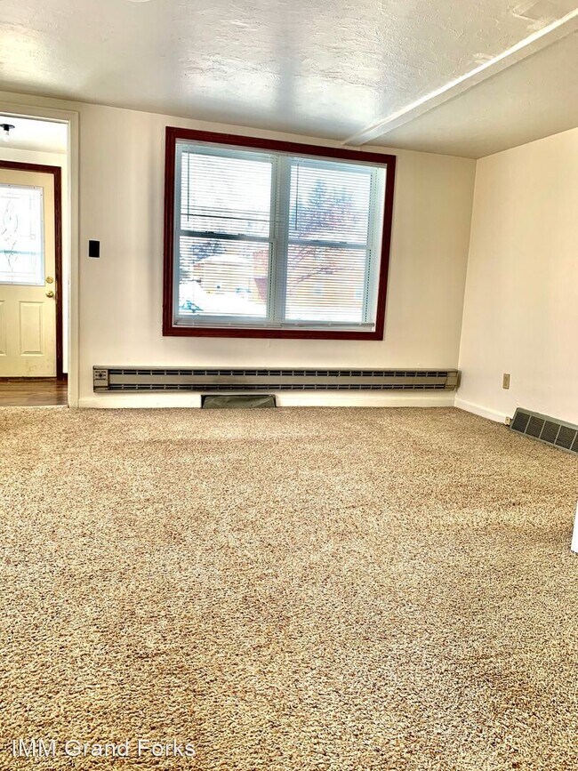 Foto del edificio - 3 br, 2 bath House - 2211 9th Avenue N.