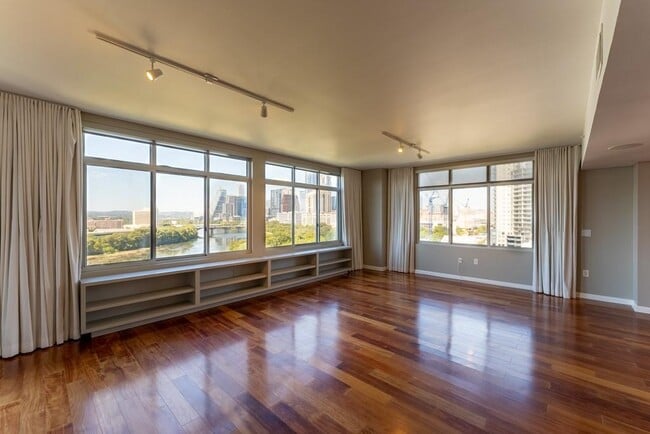 Foto del edificio - 54 Rainey St