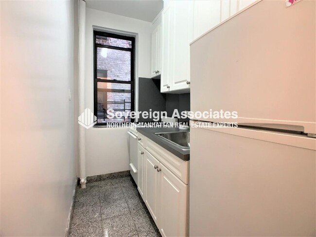 Foto del edificio - 680 Fort Washington Ave