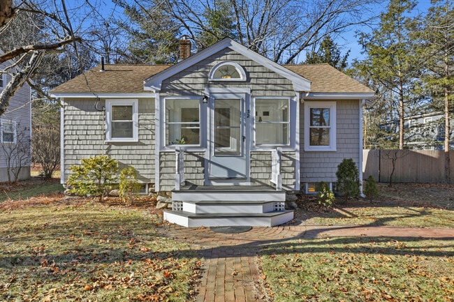 Building Photo - 32 Bolton St