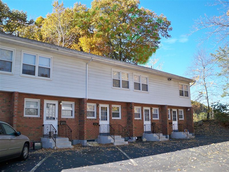 Primary Photo - 180 Rockwell Ave
