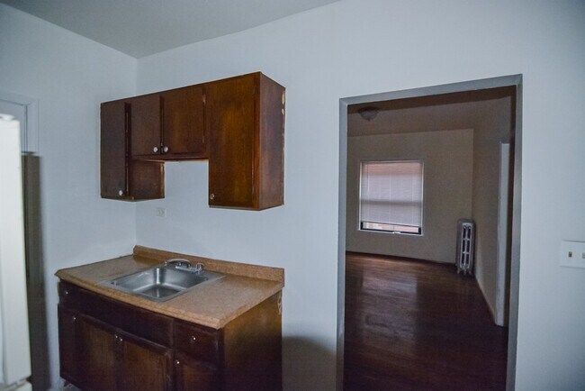 Foto del edificio - 931 W Sunnyside Ave