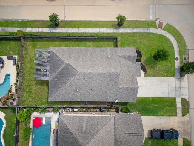 Foto del edificio - 4823 Palomar Ln