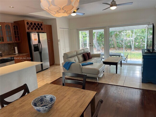 Foto del edificio - 1751 SW 16th St