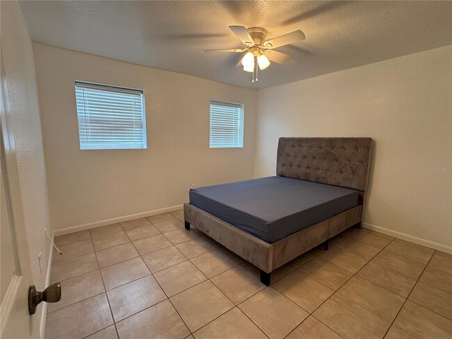 Building Photo - 1031 Mohawk St