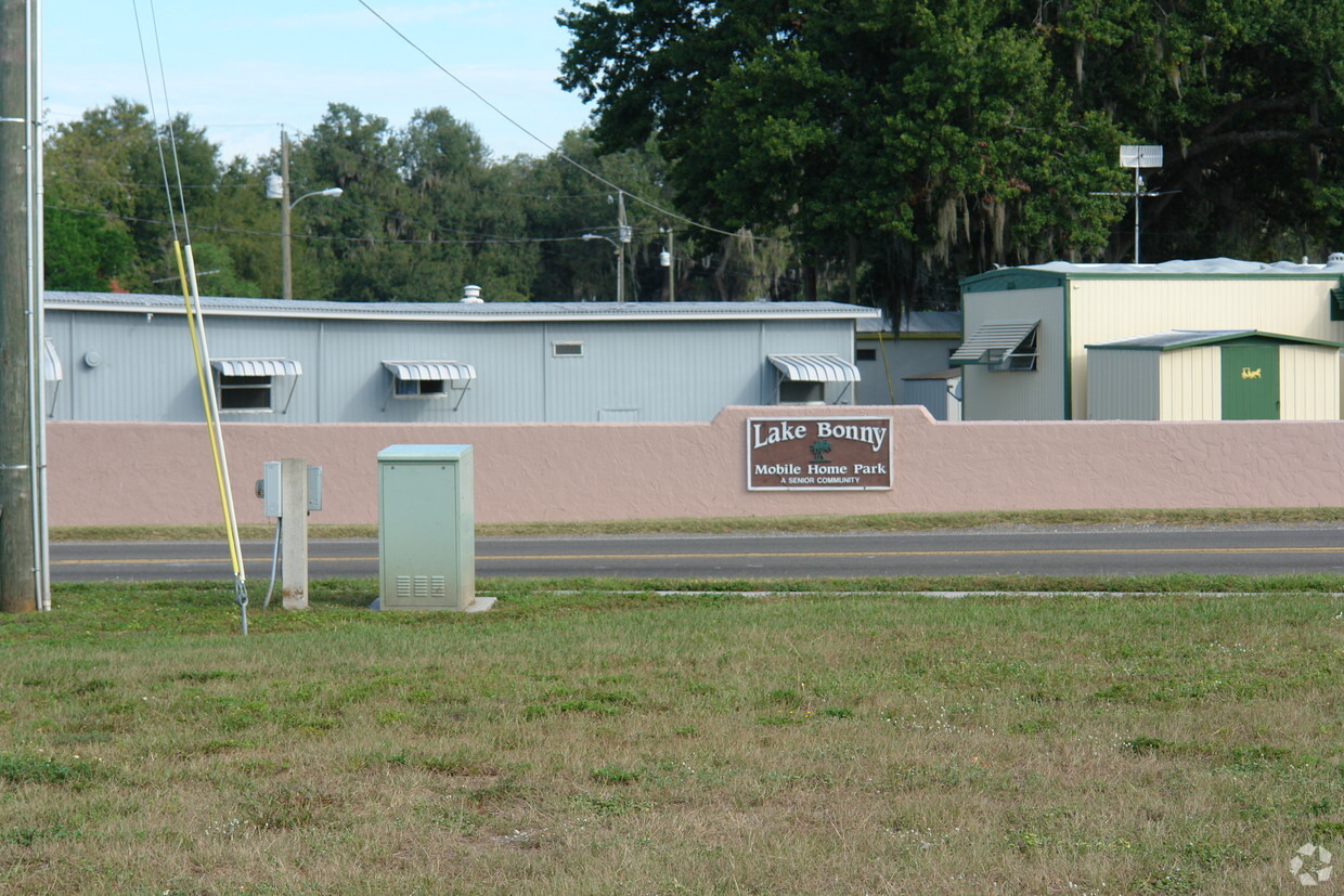 Foto del edificio - Lake Bonny Mobile Home Park