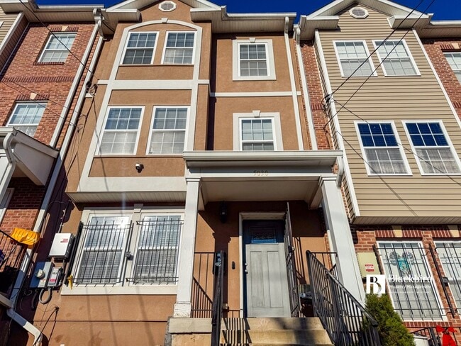 Photo - 5030 B St SE Townhome