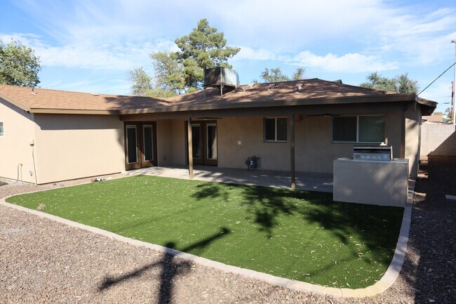 Foto del edificio - 7501 E Hubbell St