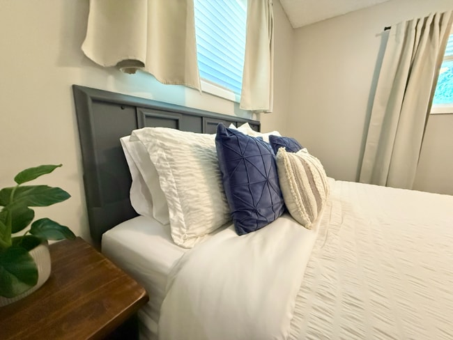 Photo - 9515 SW Edgewood St House