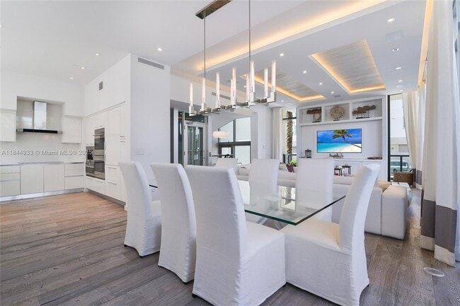 Foto del edificio - 9501 Collins Ave