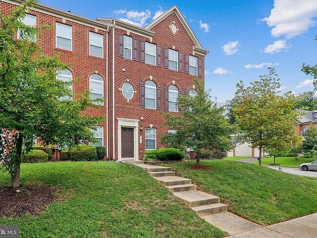 Foto del edificio - 2834 Admiral Ridge Rd