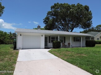Building Photo - 838 Oswego Ave