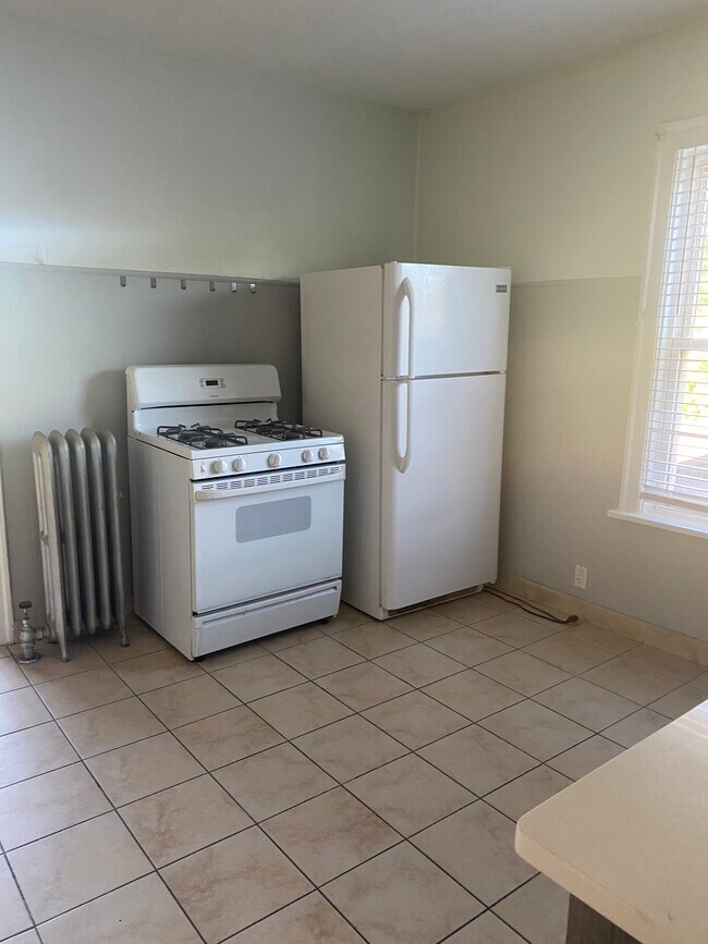 Foto del edificio - 4312 W Belle Plaine Ave