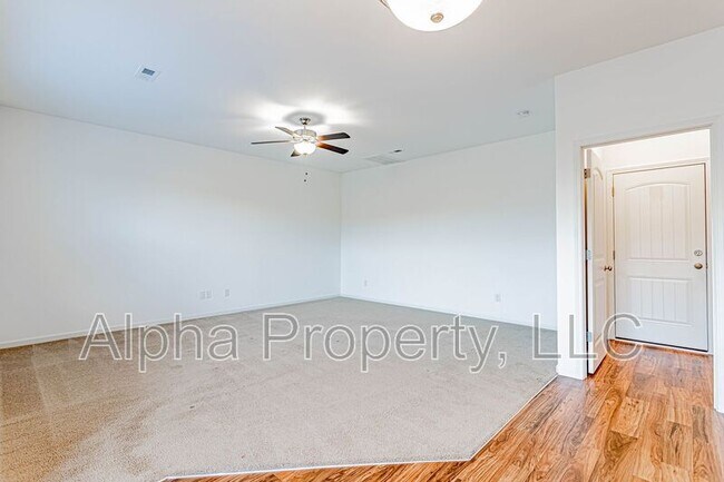 Building Photo - 54 Nautical Dr
