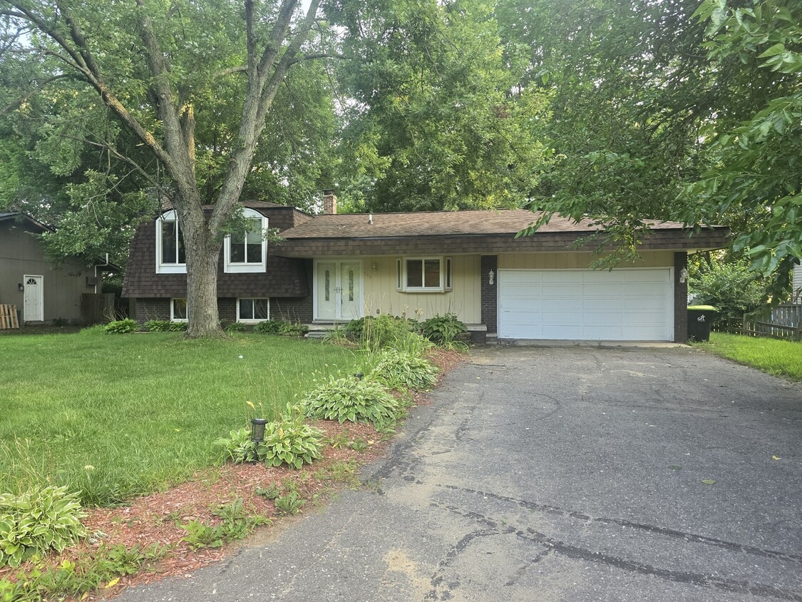 Primary Photo - 340 Union Lake Rd