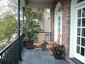 Building Photo - 2624 Wroxton Rd