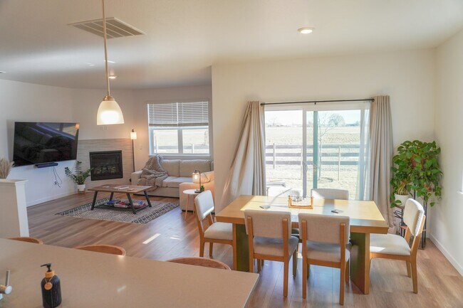 Foto del edificio - 1858 Mount Monroe Dr