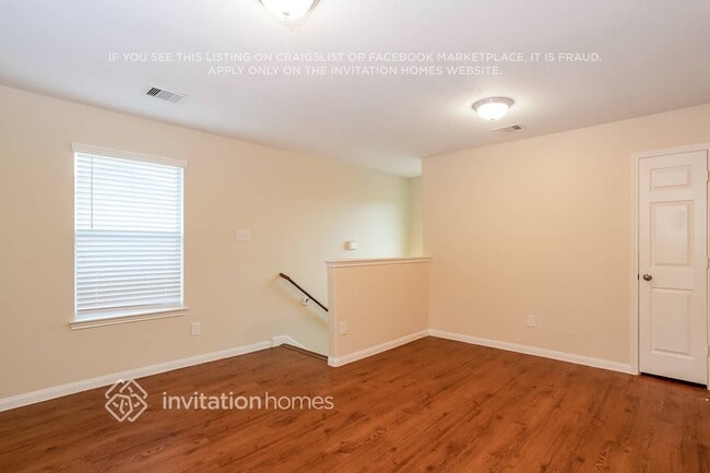 Building Photo - 18715 Dennington Dr