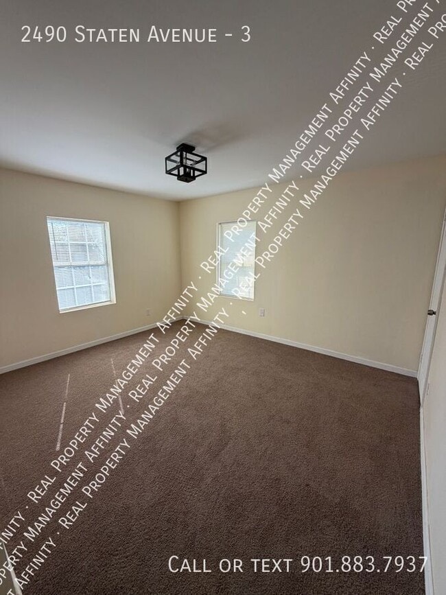 Photo - 2490 Staten Ave Apartment