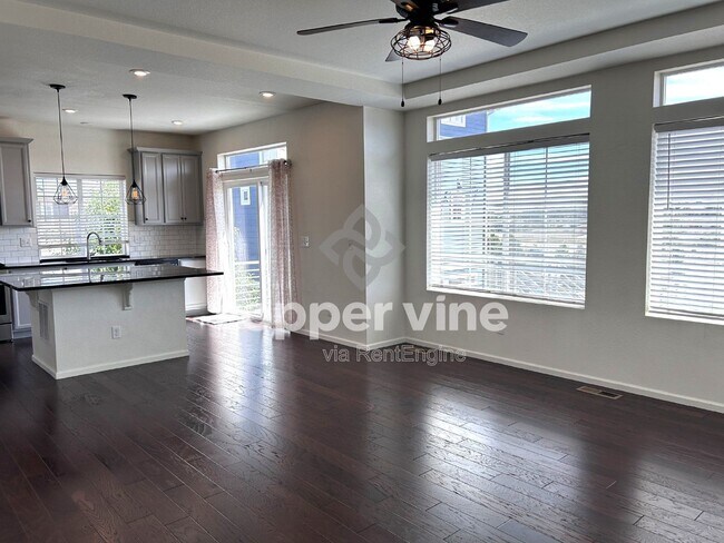 Foto del edificio - 8070 E 128th Pl