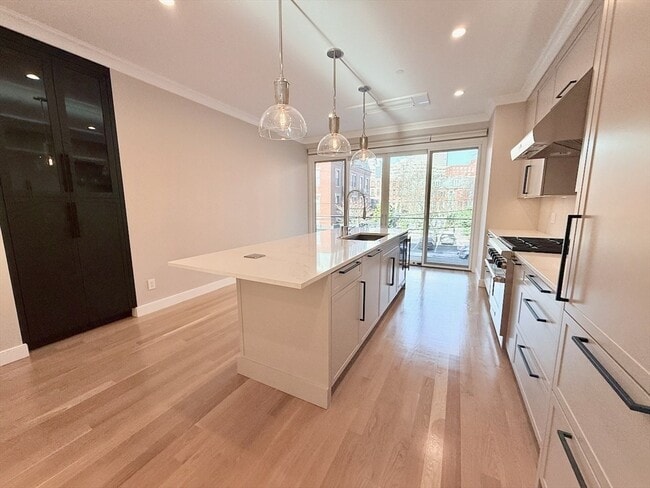 Foto del edificio - 143 Warren Ave