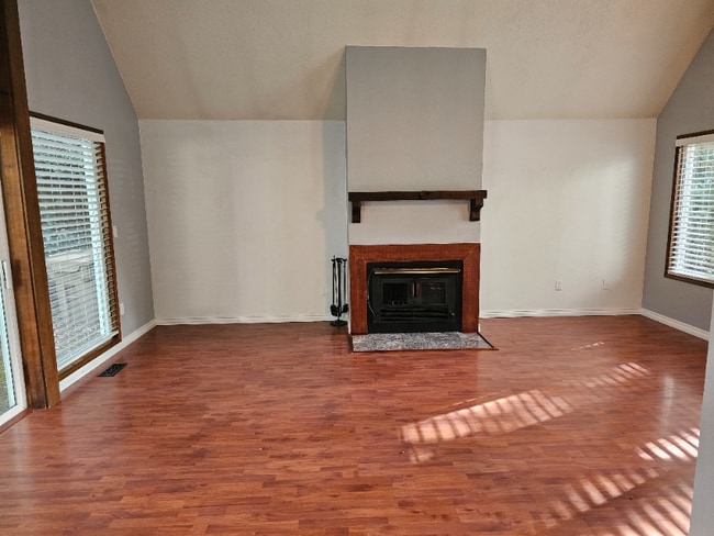 Building Photo - 22222 SW Mandan Dr