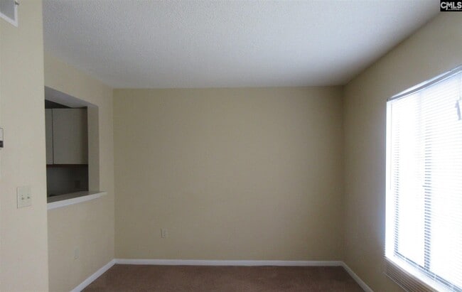 Building Photo - 1600 Park Cir