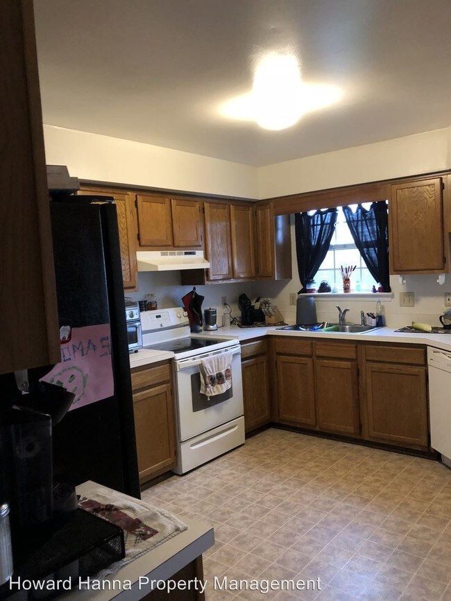 Foto del edificio - 5 br, 2.5 bath House - 1886 Bloomfield Drive