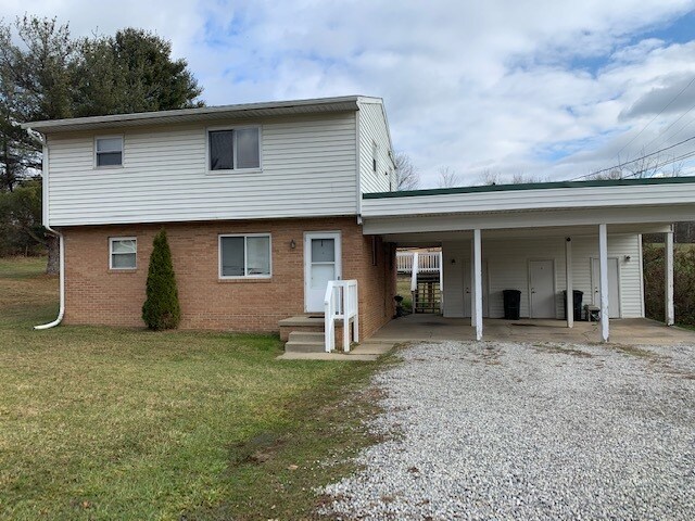 Building Photo - 6216 Radford Rd