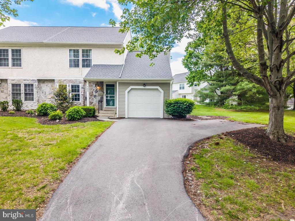 Foto principal - 786 Bradford Terrace