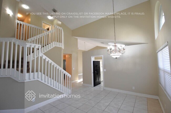 Building Photo - 2771 Oakview Way