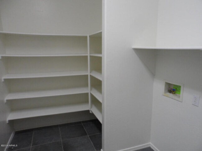 Foto del edificio - Perfectly Located 3 Bed 2 Bath Dove Valley Home!