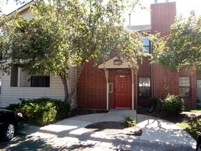 Building Photo - 2048 N Rand Rd