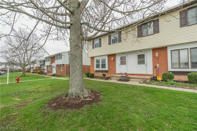 Building Photo - 4599 Cox Dr