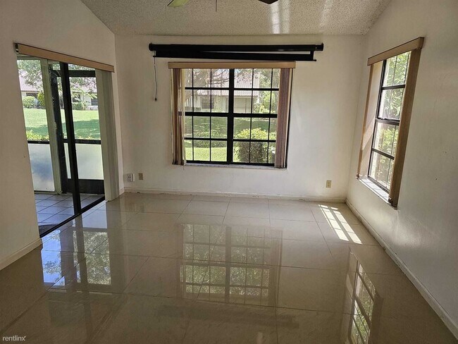Foto del edificio - 3 br, 2 bath Townhome - 374 Driftwood Ter
