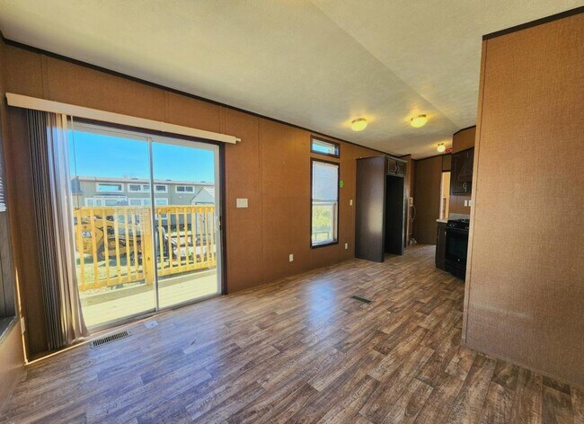 Foto del edificio - 140 Holy Temple St