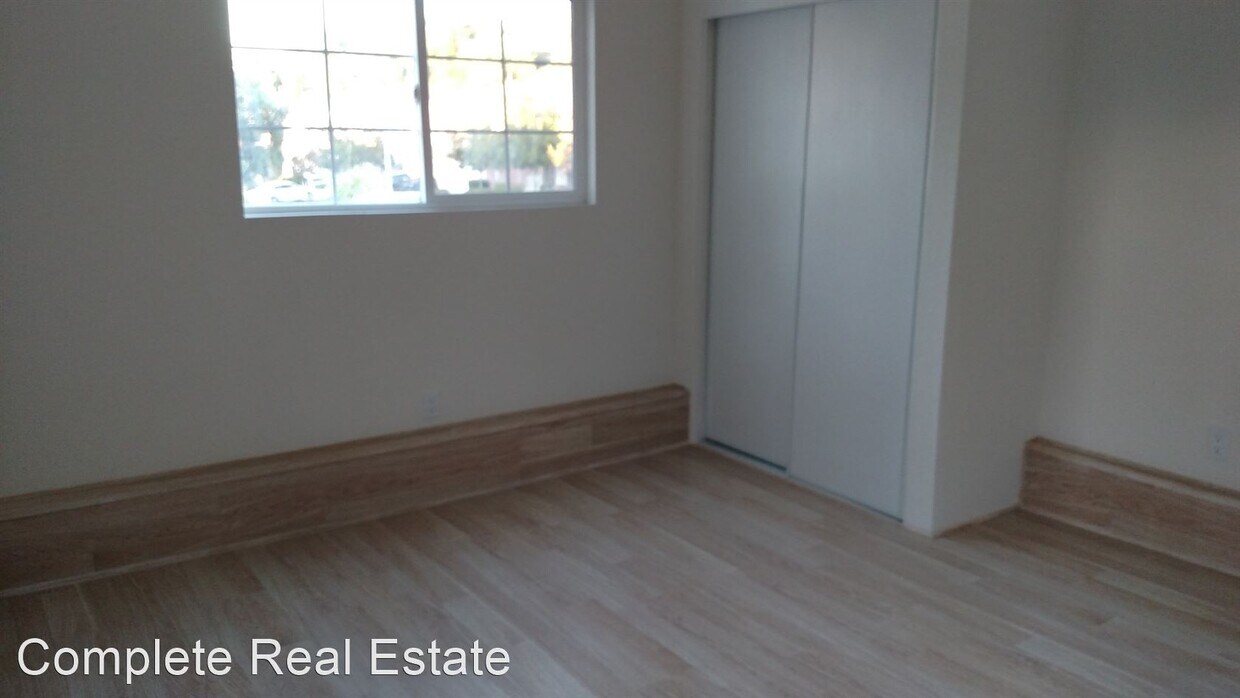 Building Photo - 1 br, 1 bath House - 33506 Abbey Road
