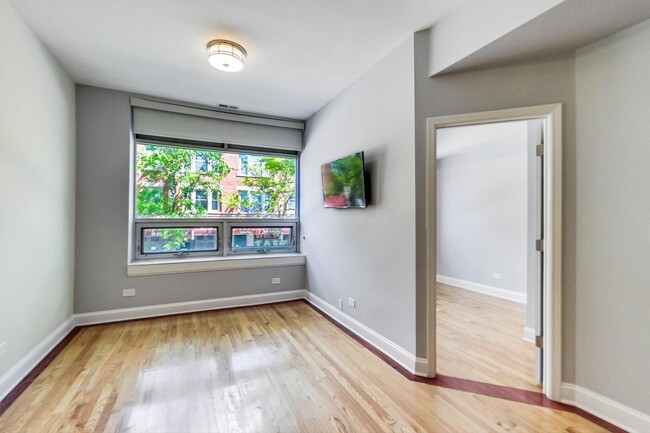 Foto del edificio - 2323 W Taylor St