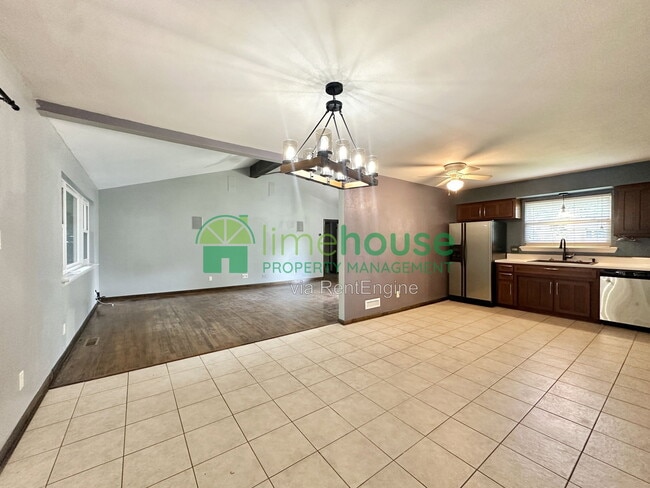 Building Photo - 417 Lynn Shores Dr