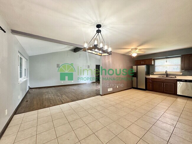 Foto del edificio - 417 Lynn Shores Dr