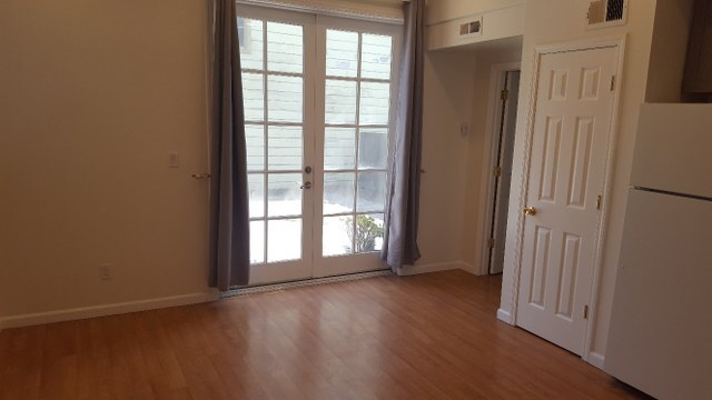 Building Photo - 1200 Funston Ave