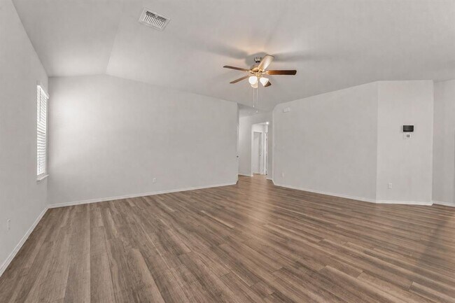 Foto del edificio - 108 Pivot Dr