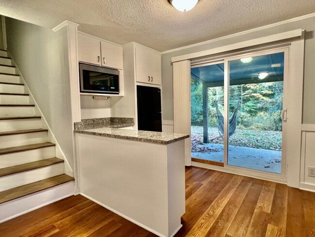 Foto del edificio - 5615 Southampton Rd