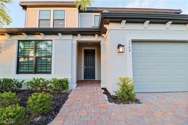 Foto del edificio - 3744 Passion Vine Dr