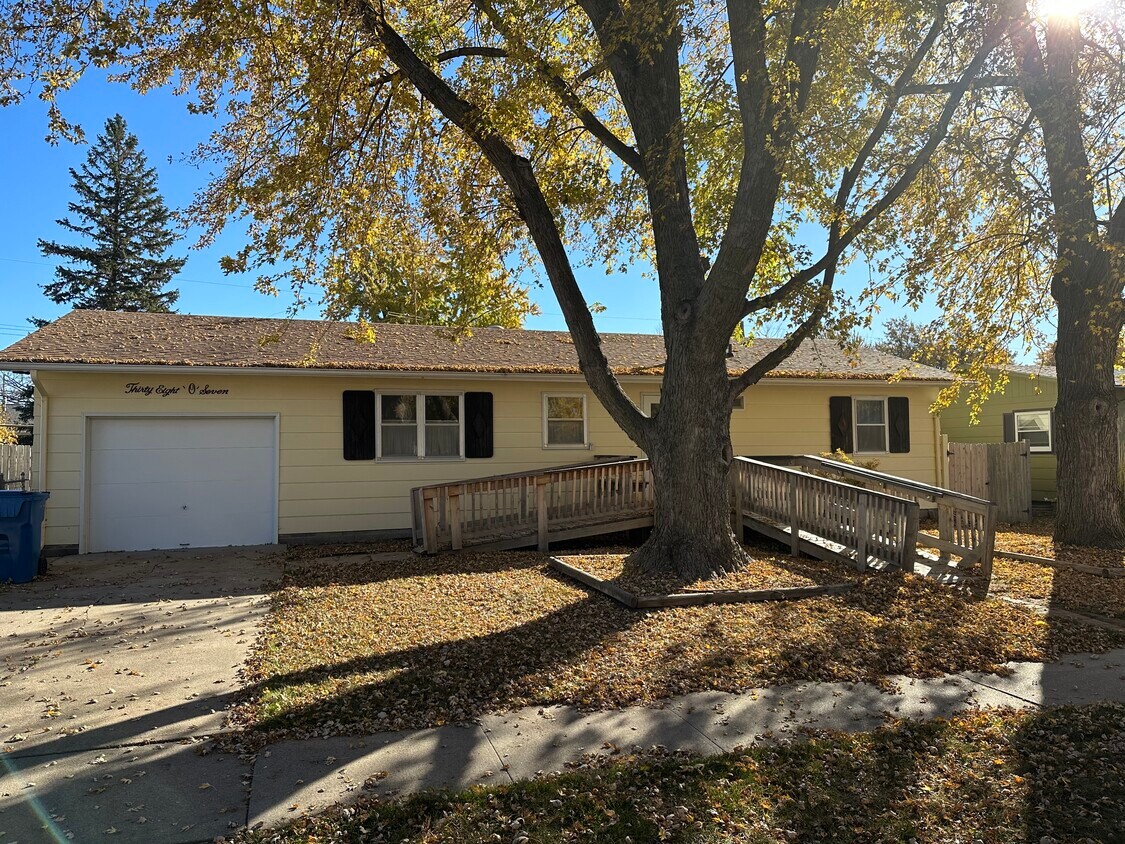 3807-d-ave-kearney-ne-68847-house-rental-in-kearney-ne