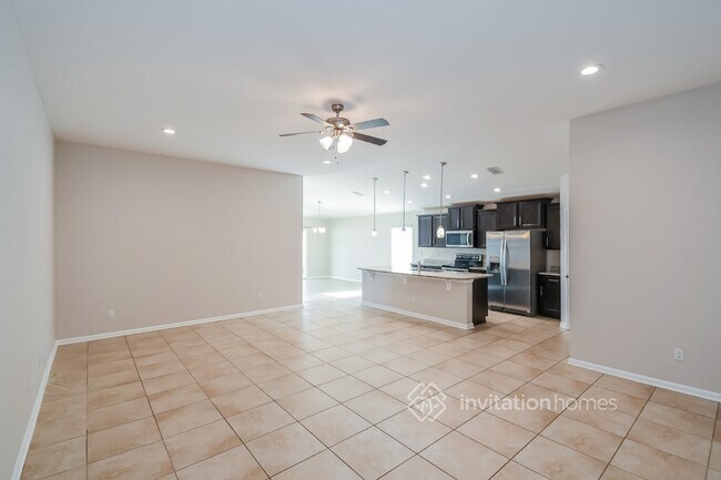 Building Photo - 16071 Willow Bluff Ct